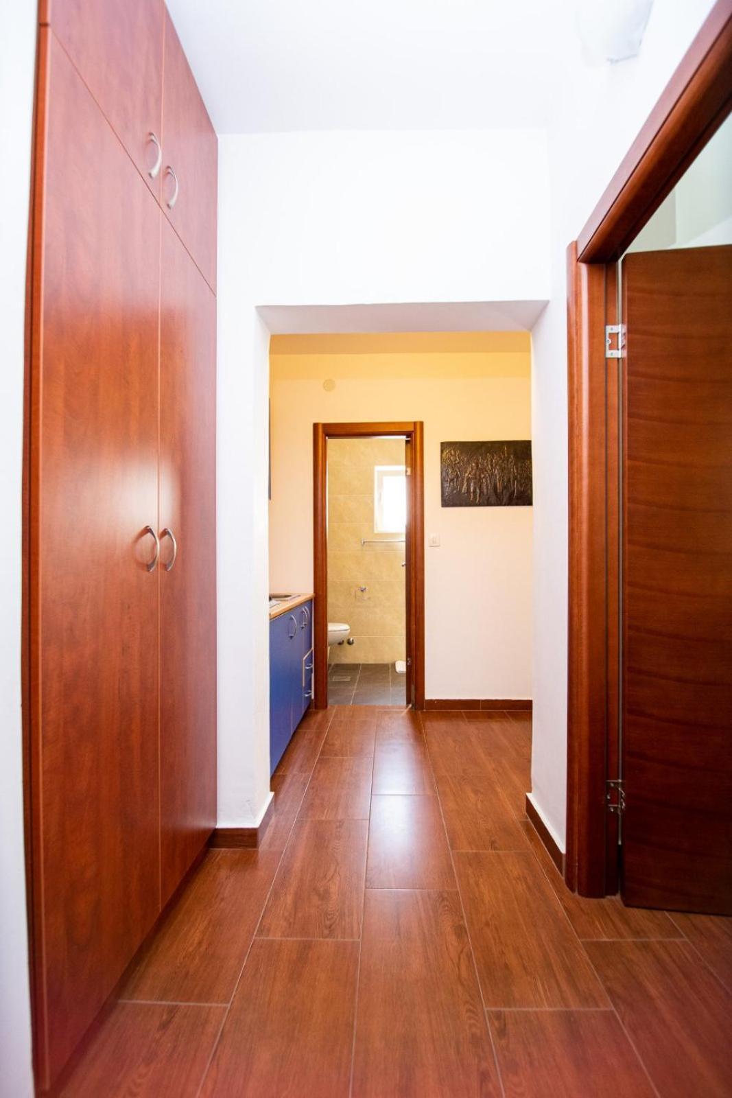 Ipera Appartement Budva Buitenkant foto