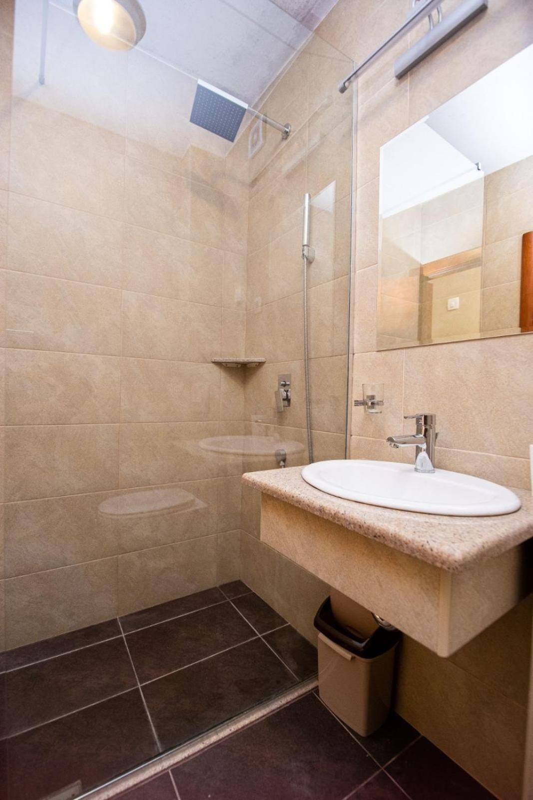 Ipera Appartement Budva Buitenkant foto