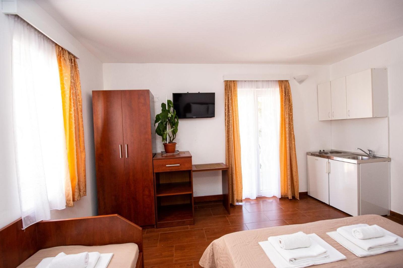 Ipera Appartement Budva Buitenkant foto