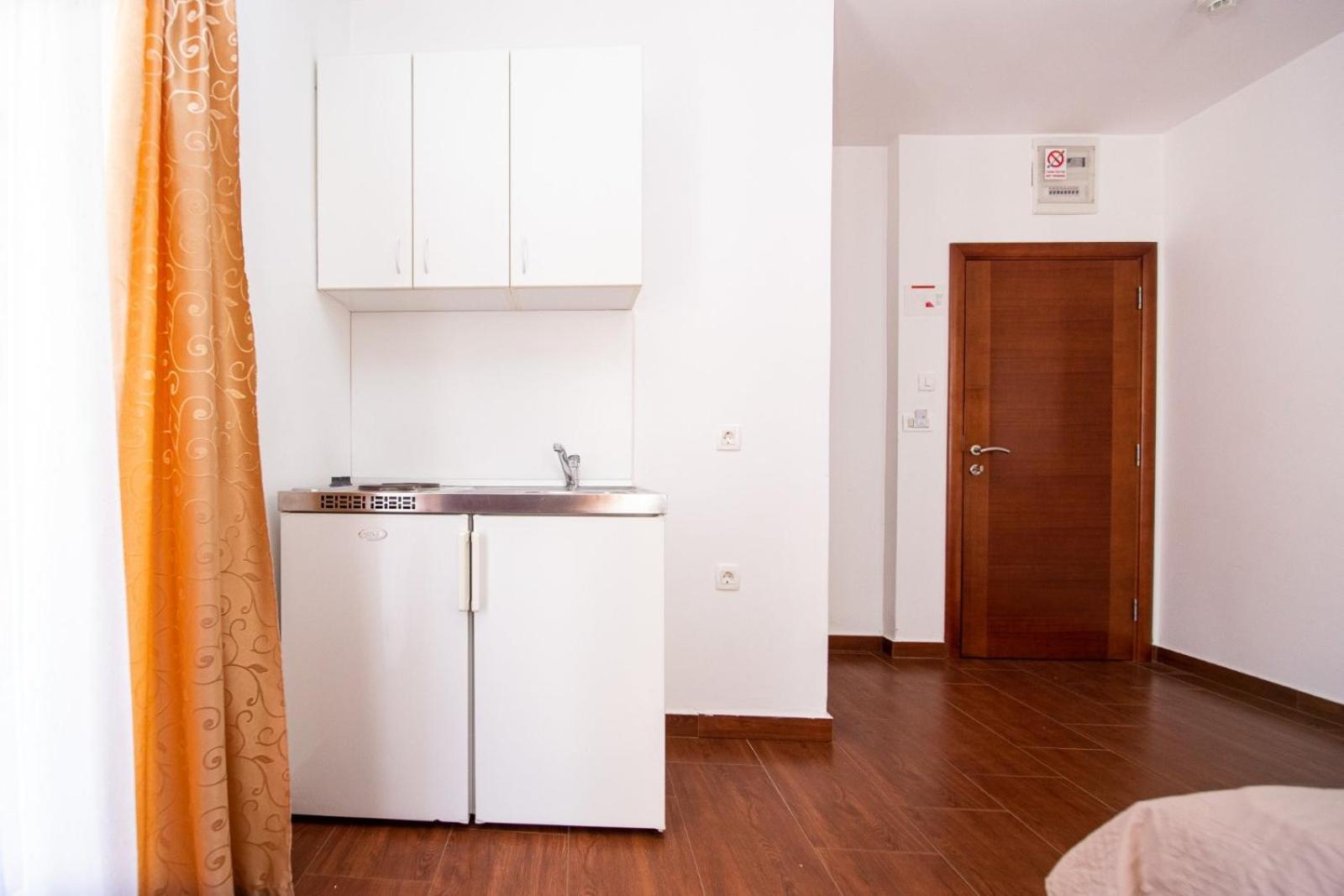 Ipera Appartement Budva Buitenkant foto
