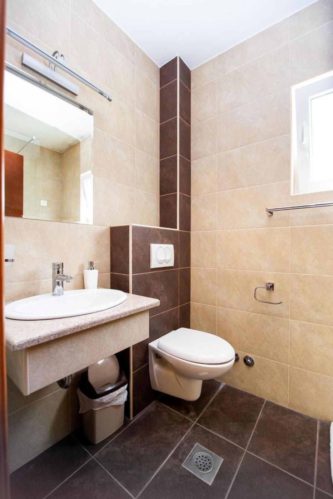 Ipera Appartement Budva Buitenkant foto